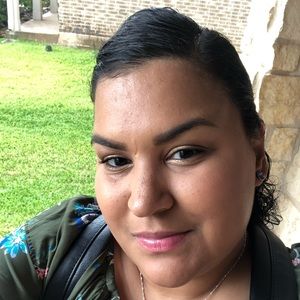 Meet your Posher, Erika